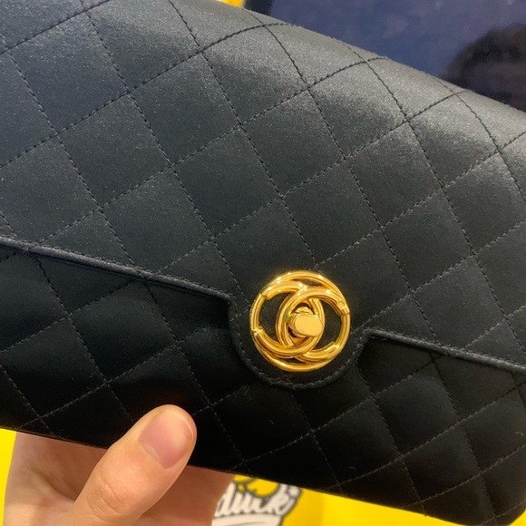 SOLD❌Vintage Chanel satin CC logo mini bag - Picture 9 of 12
